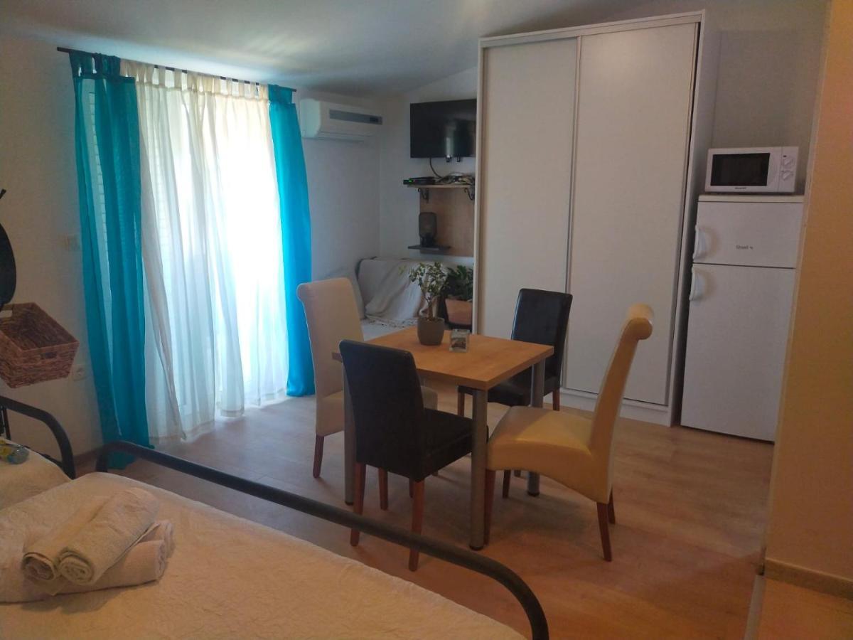 Apartman Suzana Sindija 비빈제 외부 사진