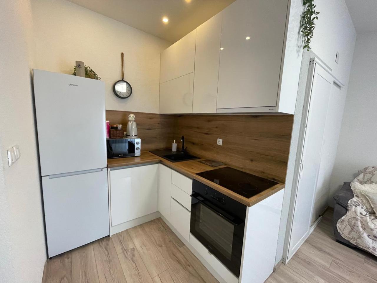 Apartman Suzana Sindija 비빈제 외부 사진