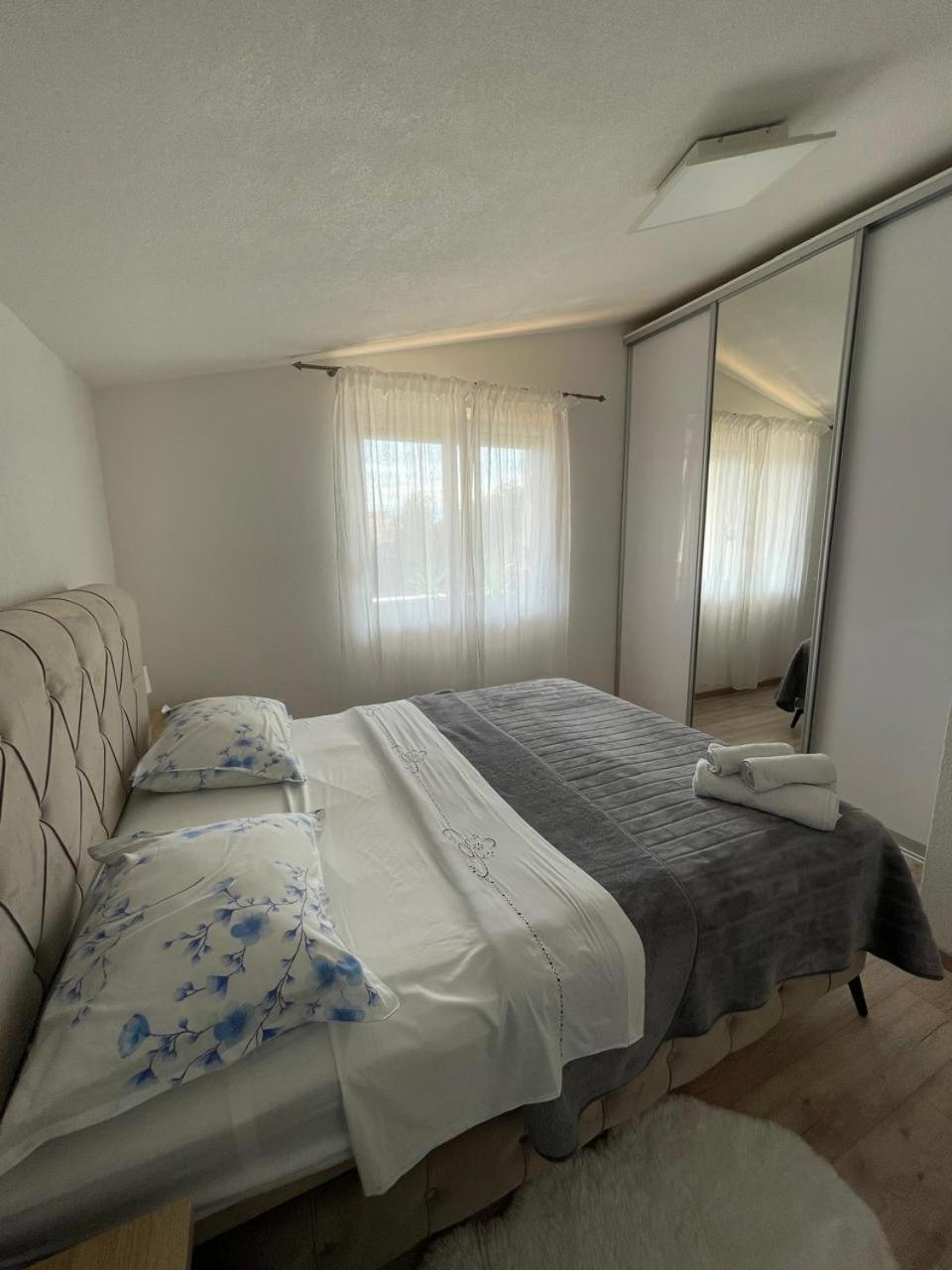 Apartman Suzana Sindija 비빈제 외부 사진